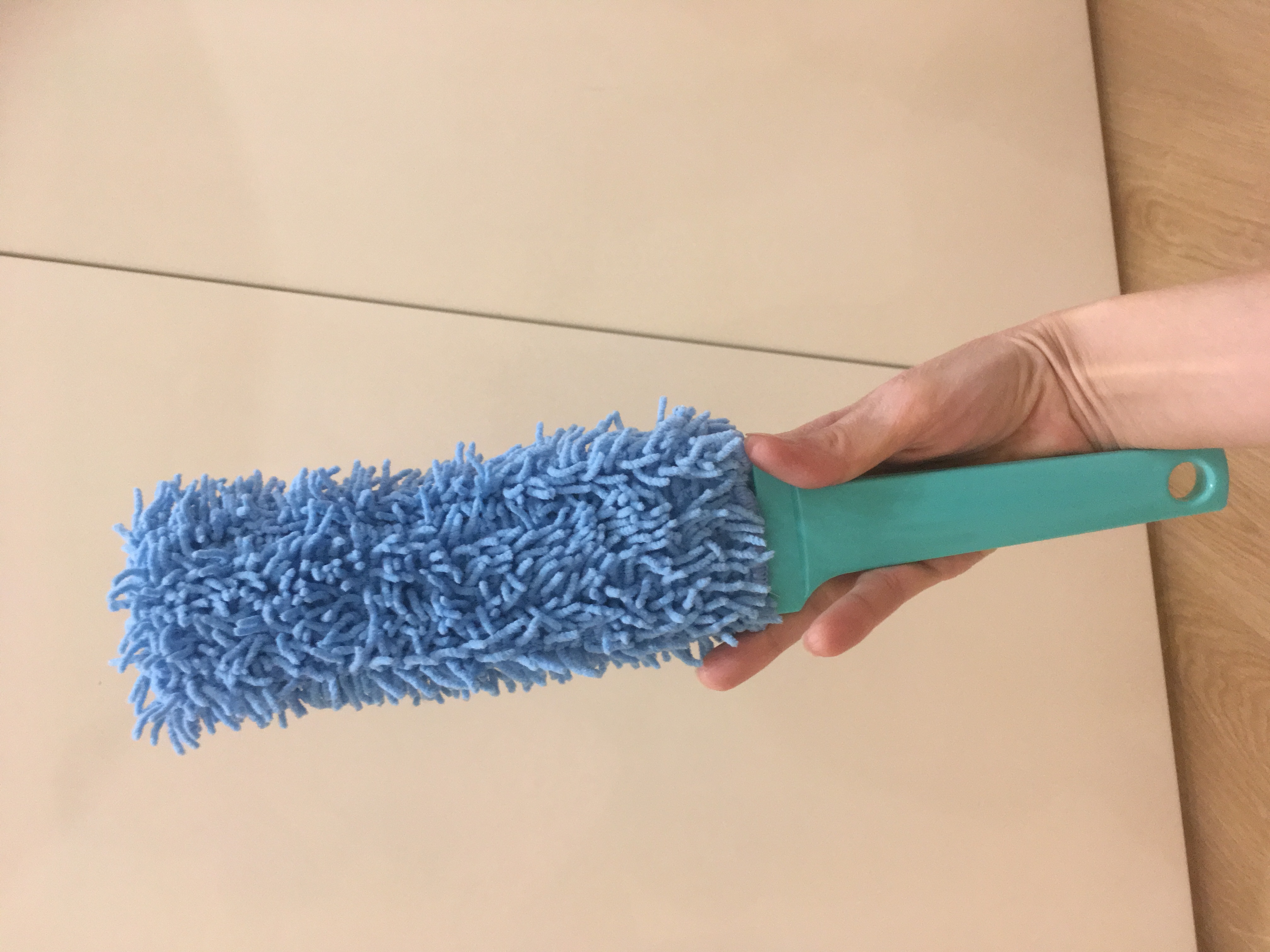 Фотография покупателя товара Щётка для уборки гибкая, 8×37,5 см, цвет голубой - Фото 5