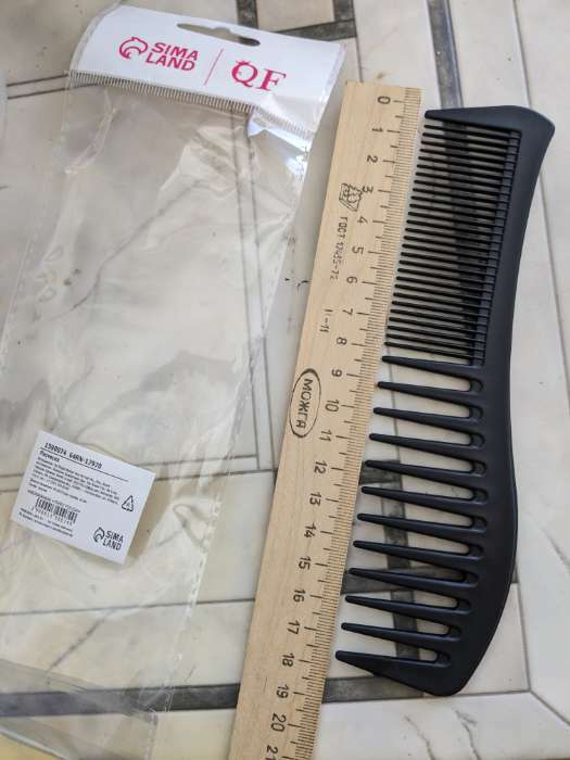 Фотография покупателя товара Расчёска комбинированная, 18,7 × 5 см, цвет чёрный - Фото 2