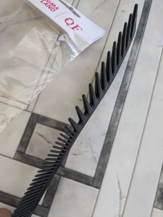 Фотография покупателя товара Расчёска комбинированная, 18,7 × 5 см, цвет чёрный