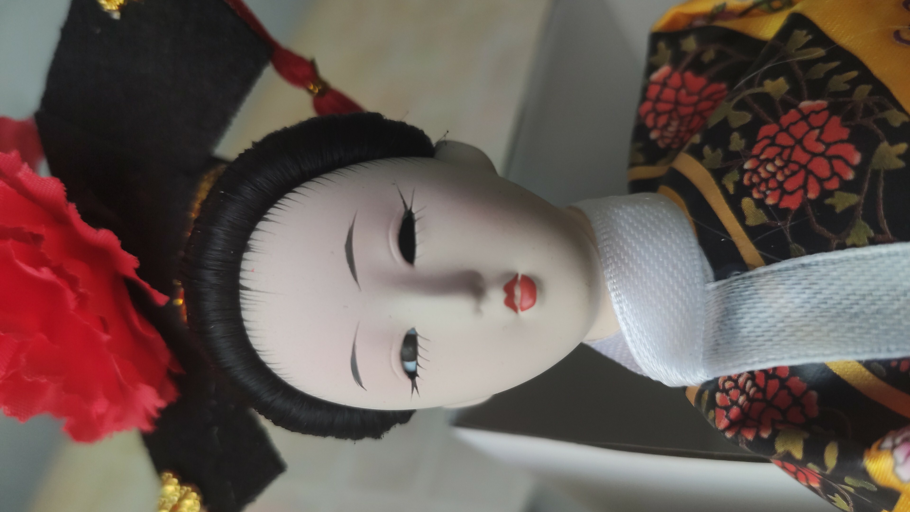 Фотография покупателя товара Кукла коллекционная "Китаянка в национальном платье" 32х12,5х12,5 см - Фото 1