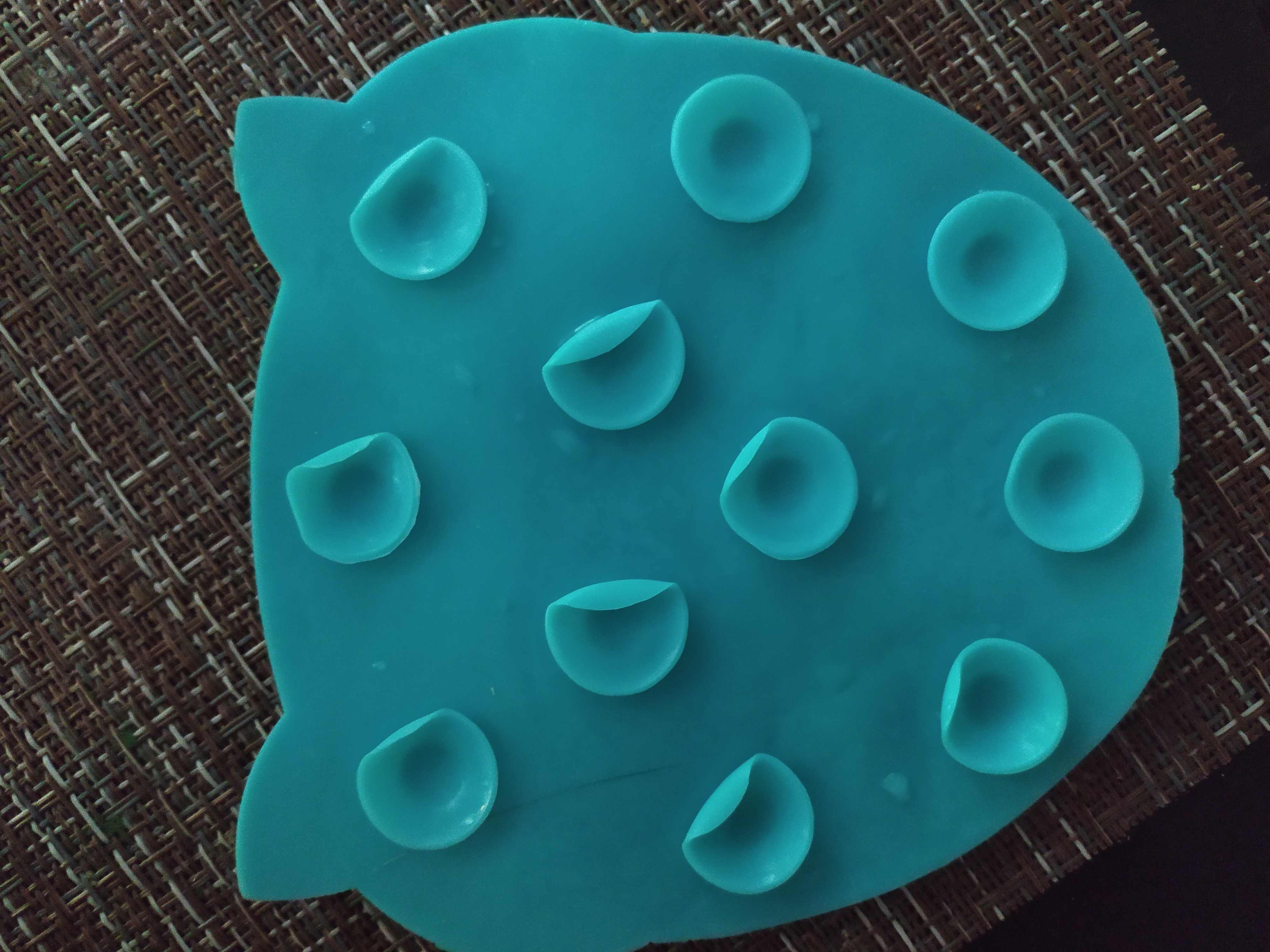 Фотография покупателя товара Мини-коврик для ванны Доляна «Совушка», 11×11,5 см, цвет МИКС - Фото 13