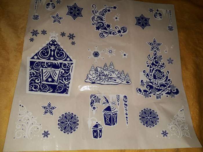 Фотография покупателя товара Набор наклеек на окна "Новогодний" синий цвет, ёлочка, дом, 37 х 37 см - Фото 3