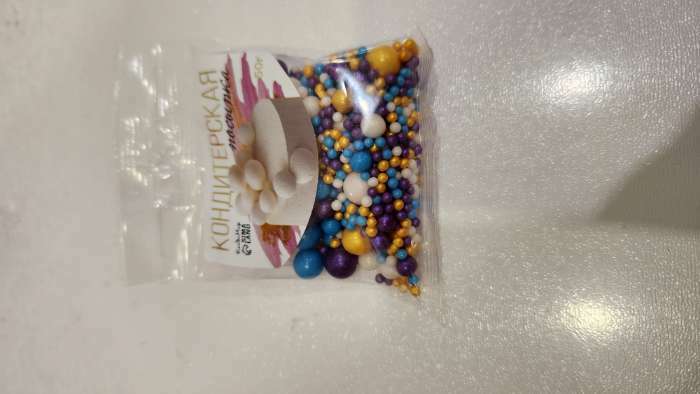 Фотография покупателя товара Новогодняя посыпка кондитерская с мягким центром «Жемчуг»: золотая, голубая, сиреневая, серебро, 50 г - Фото 1