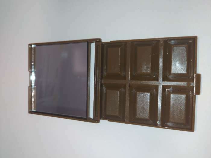 Фотография покупателя товара Зеркало складное «Шоколадное чудо», 7,5 × 8,5 см, цвет МИКС - Фото 1