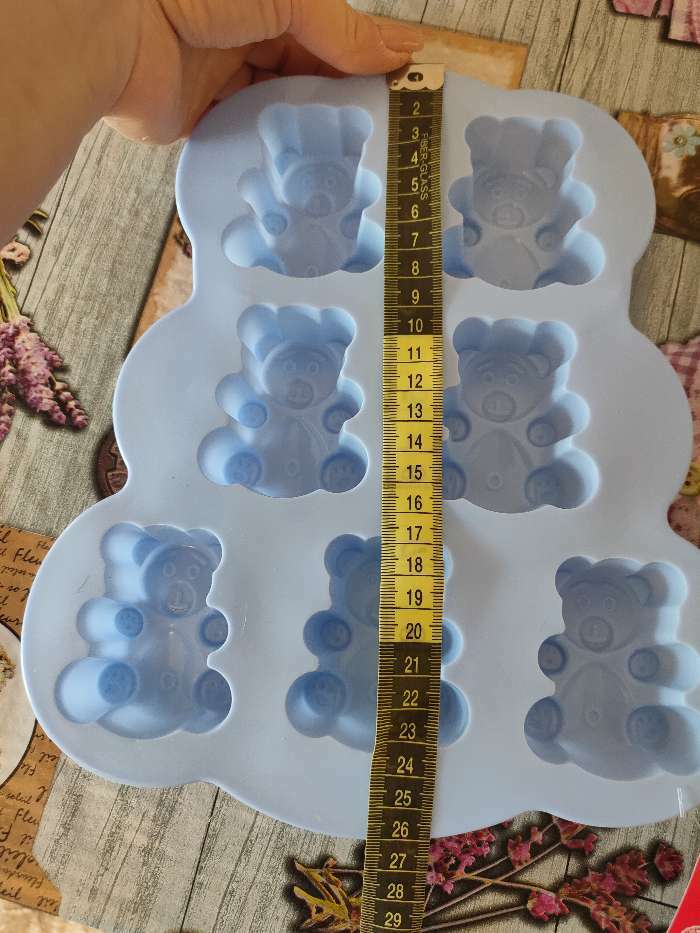Фотография покупателя товара Форма для выпечки Доляна «Мишка», силикон, 27×24 см, 7 ячеек, цвет сиреневый