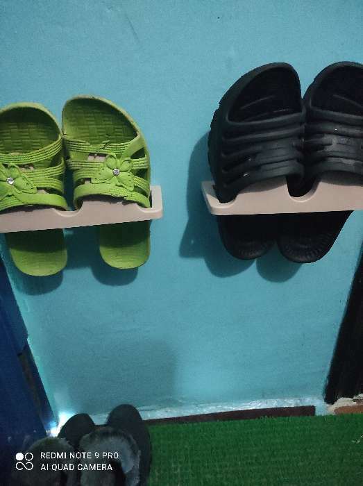 Фотография покупателя товара Подставка для хранения обуви настенная, 24×11,5×10 см цвет голубой - Фото 5