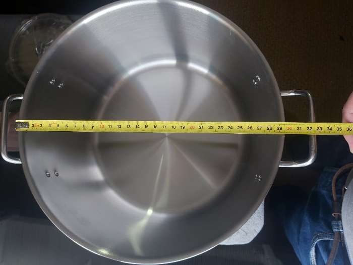 Фотография покупателя товара Кастрюля, 15 л, d=31,5 см, h=21 см, металлическая крышка, тройное дно, индукция