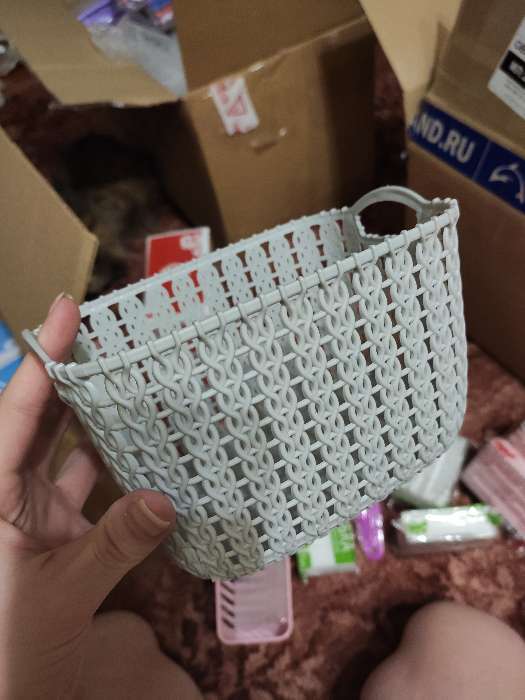 Фотография покупателя товара Корзинка пластиковая для хранения с ручками «Плетение», 12×8,5×8 см, цвет МИКС - Фото 6