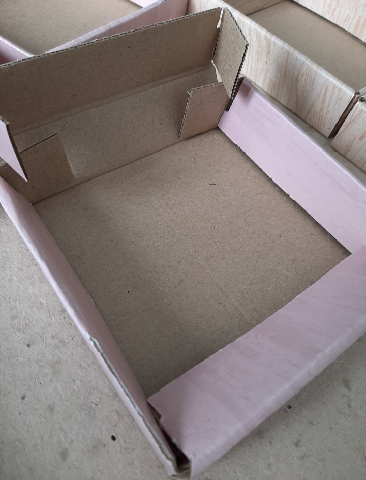 Фотография покупателя товара Коробка подарочная складная «Дарите счастье», 10 х 18 см - Фото 5