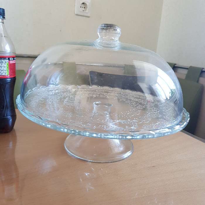 Фотография покупателя товара Подставка для торта Magistro «Цветочки», 29×23 см, на ножке, с крышкой-клош, стекло, прозрачная - Фото 3