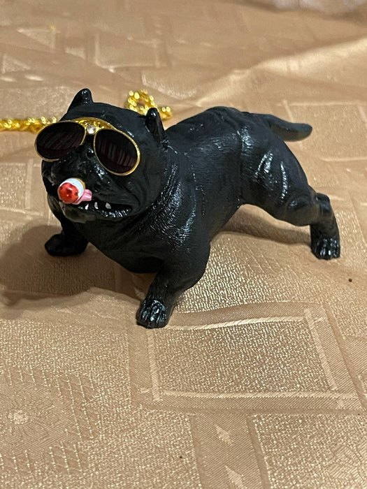 Фотография покупателя товара Собака на панель авто с присоской для стекла, бульдог - Фото 4