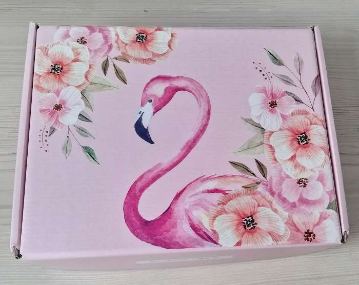 Фотография покупателя товара Коробка подарочная складная, упаковка, «Фламинго», 27 х 21 х 9 см - Фото 2