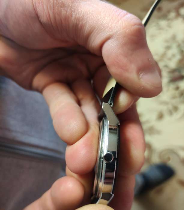 Фотография покупателя товара Часы наручные женские, d-4 см, черные - Фото 7