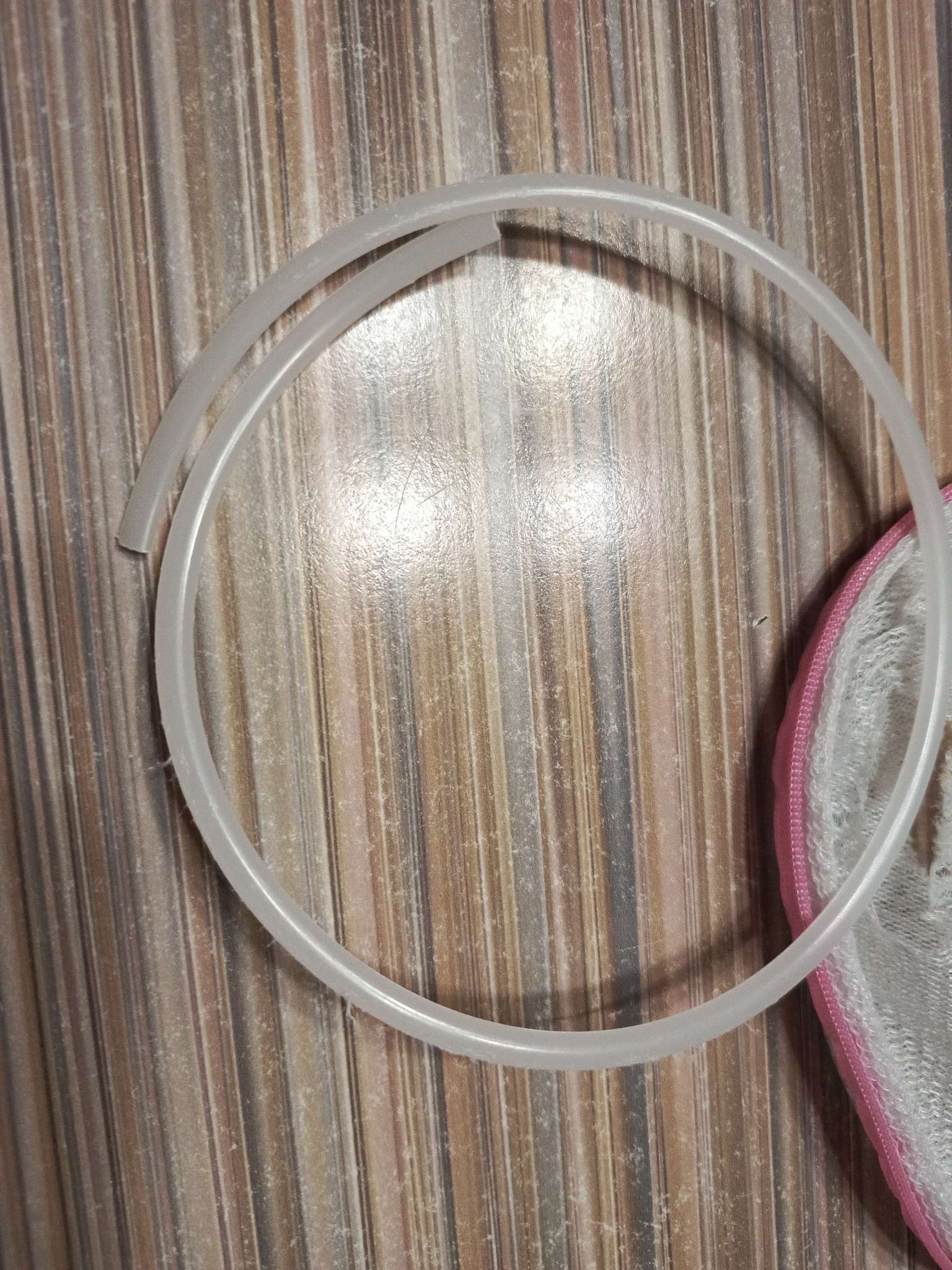 Фотография покупателя товара Мешок для стирки бюстгальтеров Доляна, 16×16×16 см, трёхслойный, крупная сетка, цвет МИКС