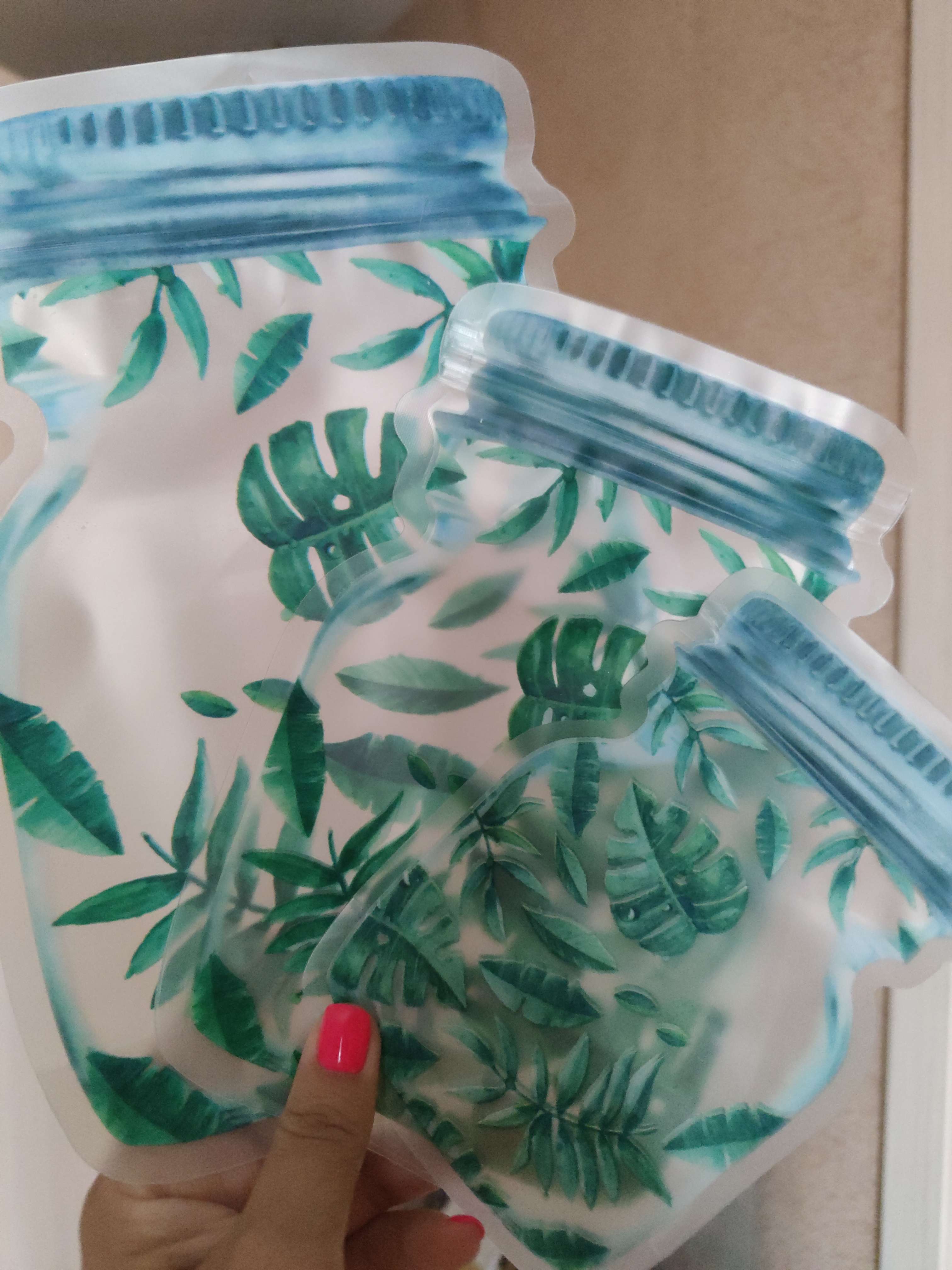 Фотография покупателя товара Набор пакетов для хранения сыпучих продуктов Доляна «Листья», застёжка zip-lock, 3 шт, 15×10 см, 20×13 см, 24,5×16,5 см, цвет зелёный