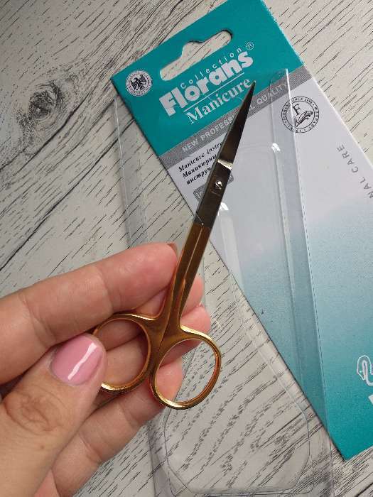 Фотография покупателя товара Ножницы маникюрные, загнутые, узкие, 10,5 см, цвет серебристый/золотистый - Фото 1