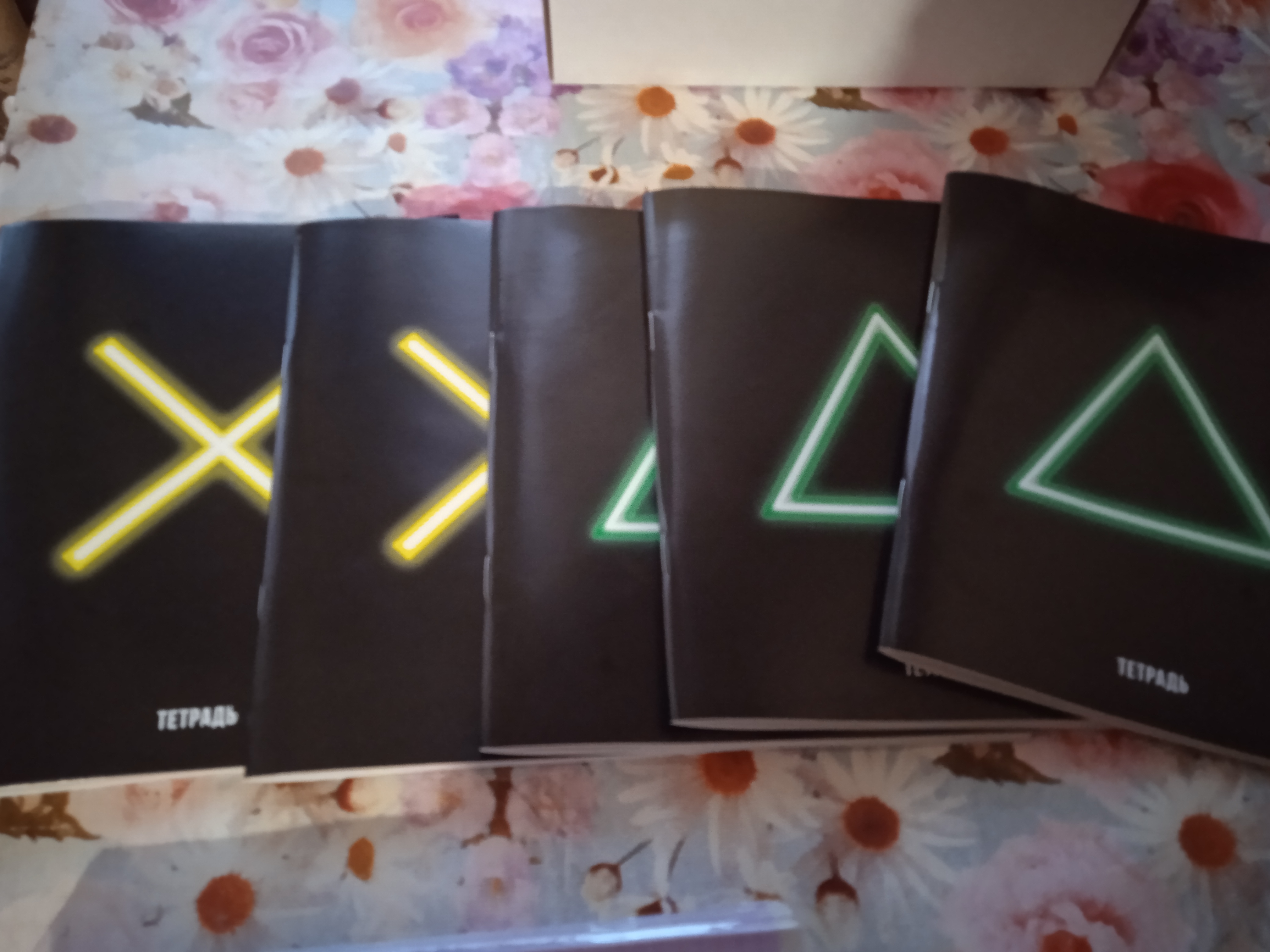 Фотография покупателя товара Тетрадь 48 листов в клетку Calligrata «Фигуры», серые листы, МИКС - Фото 1