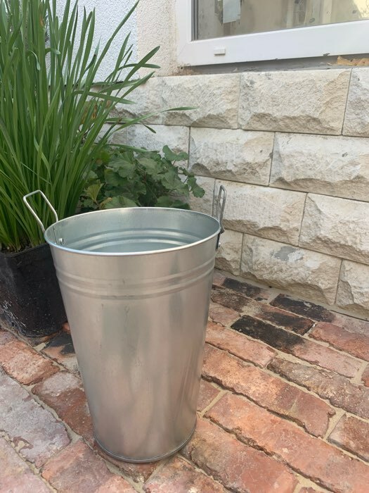 Фотография покупателя товара Вазон оцинкованный с ручками, 7 л, d=21 см, h=29 см, ГОСТ - Фото 3