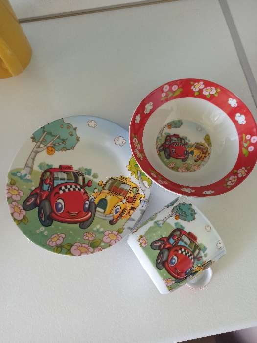 Фотография покупателя товара Набор детской посуды из керамики Доляна «Такси», 3 предмета: кружка 230 мл, миска 400 мл, тарелка d=18 см - Фото 1