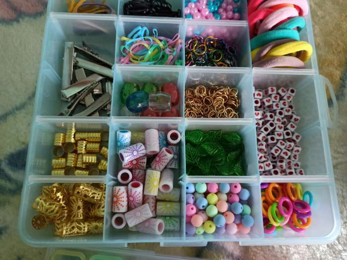 Фотография покупателя товара Декор для творчества пластик «Зелёный листик» набор 80 шт. 1.4×0.8 см - Фото 3