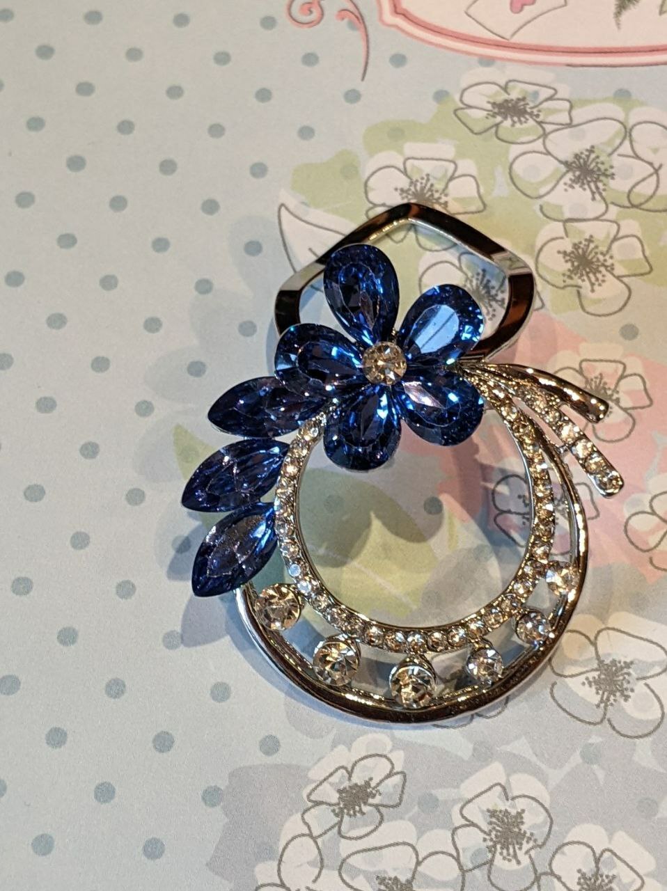 Фотография покупателя товара Зажим для платка «Цветок», цвет бело-синий в сером металле - Фото 2