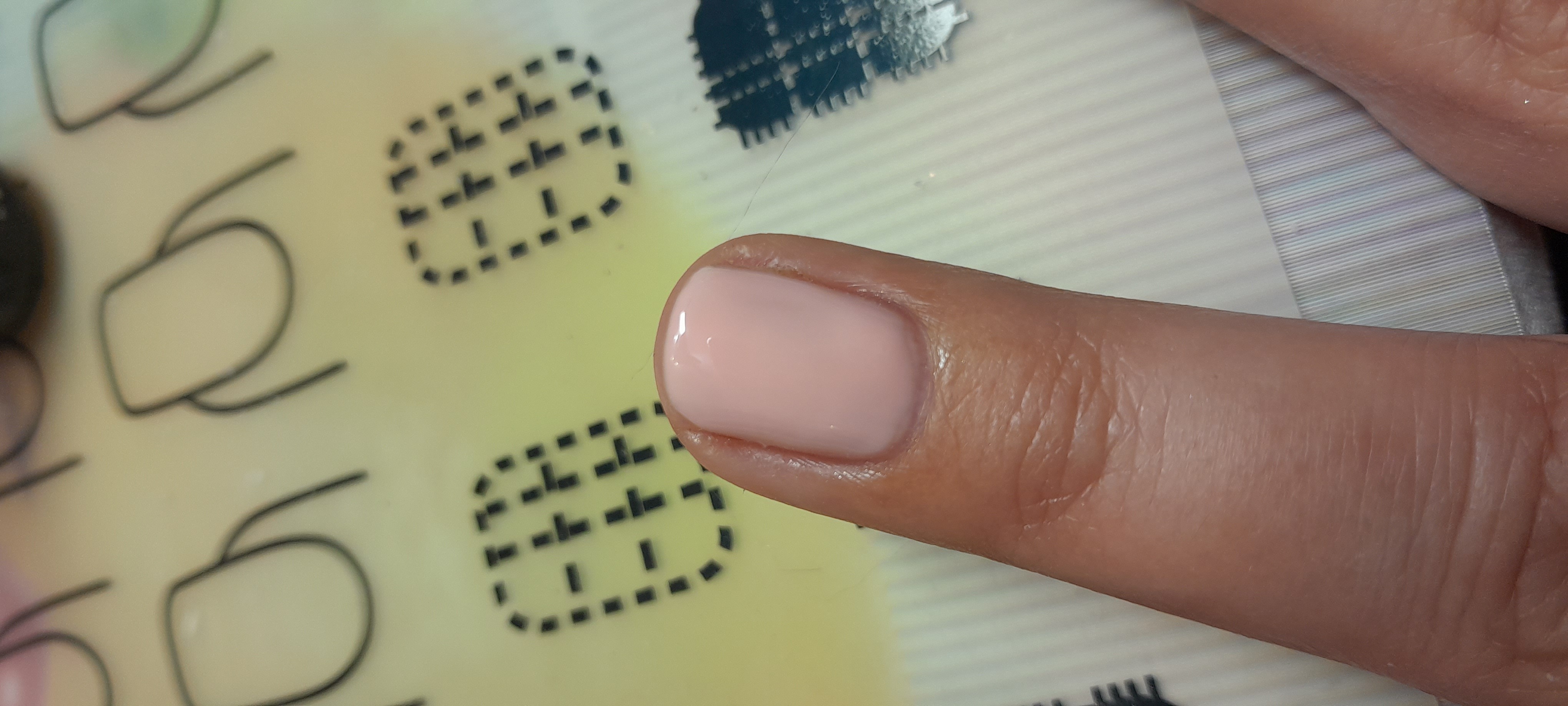 Фотография покупателя товара База камуфлирующая для ногтей, 3-х фазная, 8мл, LED/UV, цвет белый (002) - Фото 3