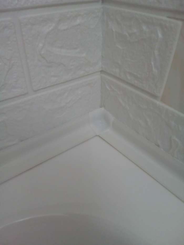 Фотография покупателя товара Комплект бордюра на ванну "Душ Сити", угол, заглушка, плинтус 2 м, глянцевый, белый, по 2 шт   48865 - Фото 1