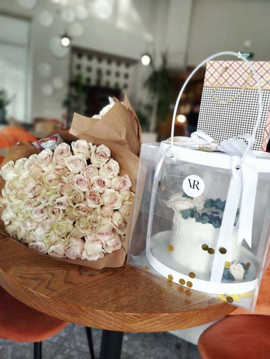 Фотография покупателя товара Пакет подарочный с квадратным дном, прозрачный, 31×30×31 см - Фото 17