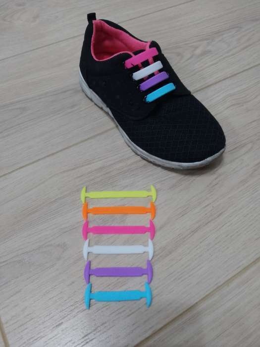 Фотография покупателя товара Набор шнурков для обуви, 6 шт, силиконовые, плоские, разноразмерные, 7 мм, 7,5 см, цвет «радужный» - Фото 1