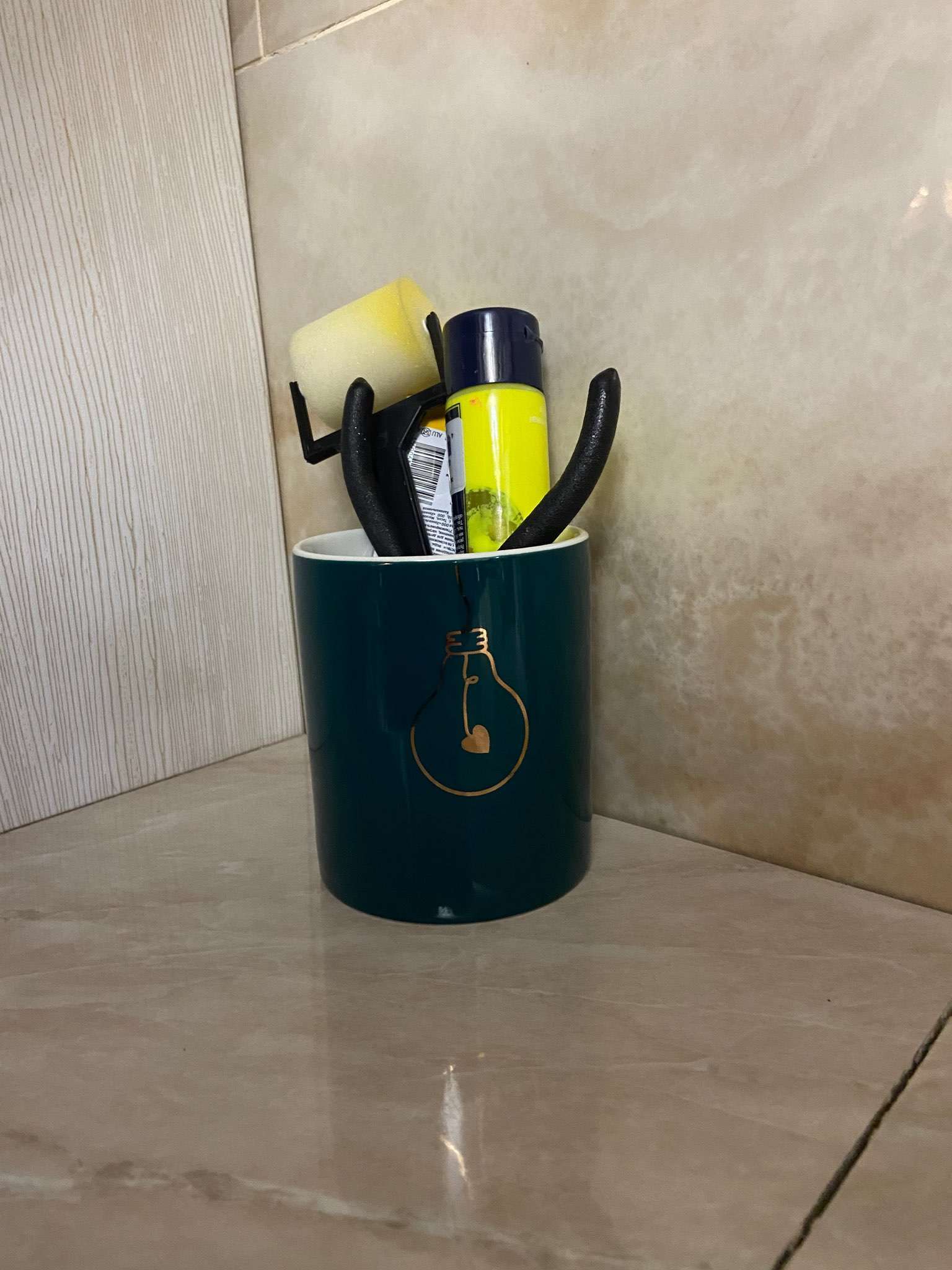 Фотография покупателя товара Стакан керамический с тиснением, «Лампочка», 8 х 9.5 см - Фото 1