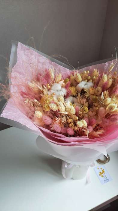 Фотография покупателя товара Бумага упаковочная тишью, розовая, 50 см х 66 см - Фото 2