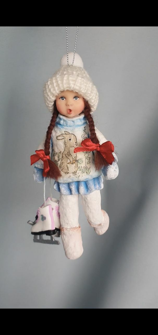 Фотография покупателя товара Шапка для игрушек вязаная с помпоном, набор 5 шт., цвет белый