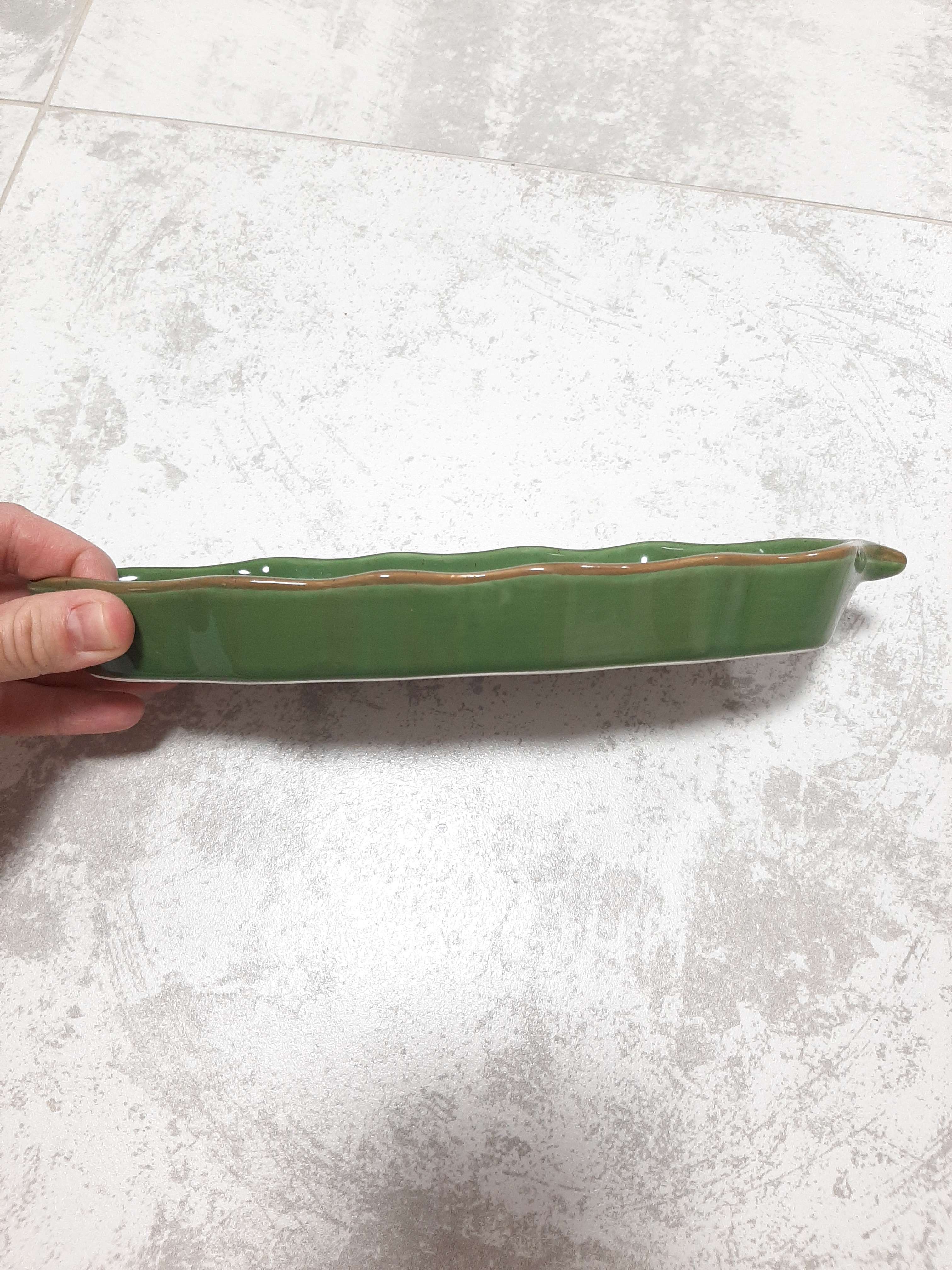 Фотография покупателя товара Блюдо сервировочное Доляна «Лист», 25×9×2,8 см, цвет зелёный