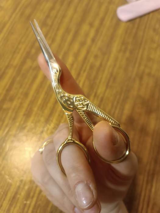 Фотография покупателя товара Ножницы для рукоделия «Цапельки», скошенное лезвие, 4,5", 11,4 см, цвет золотой - Фото 7