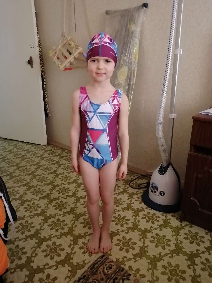 Фотография покупателя товара Комплект для плавания детский (купальник+шапочка), размер 32, рост 122 см - Фото 1