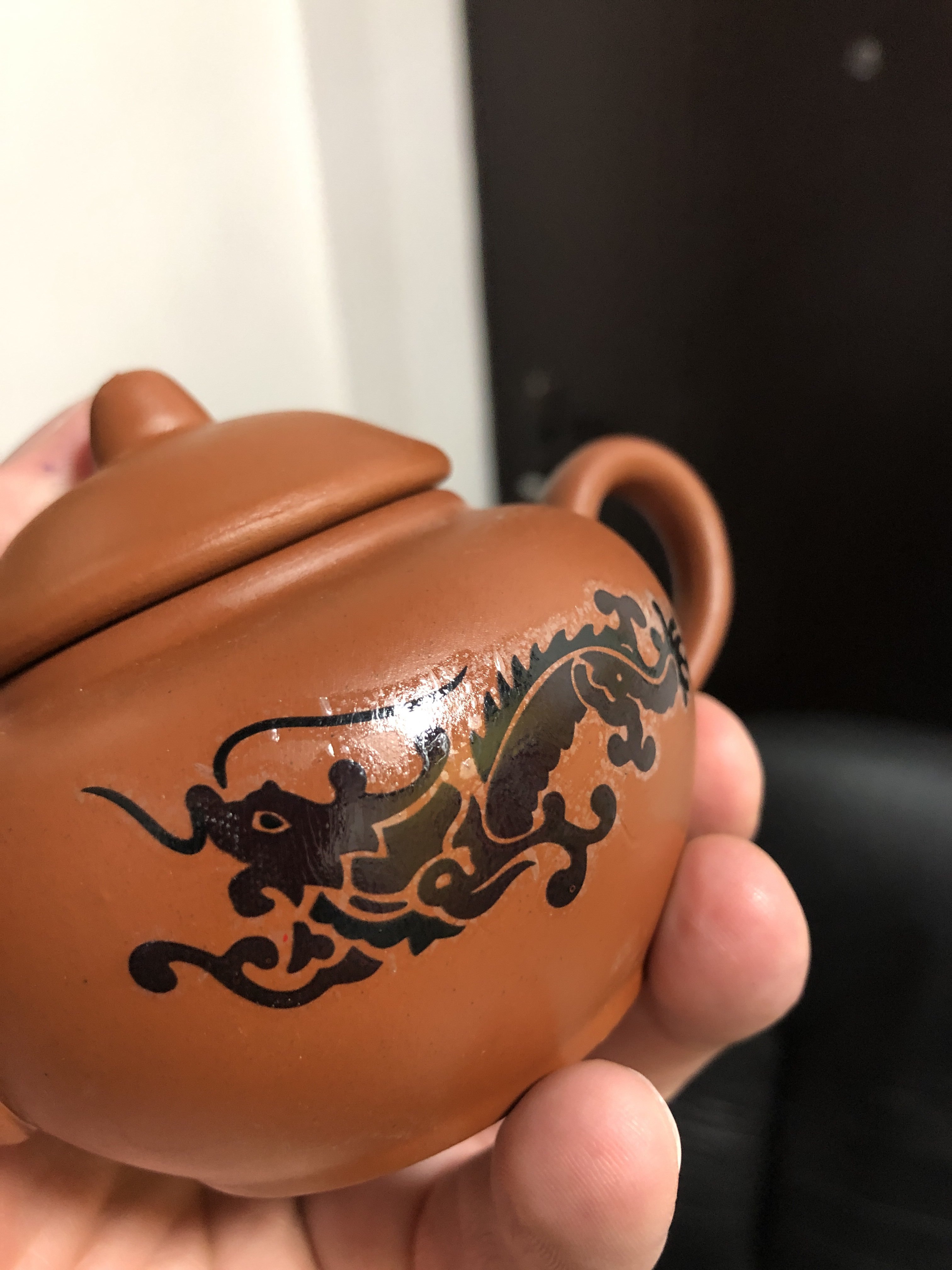 Фотография покупателя товара Набор для чайной церемонии керамический «Дракон», 10 предметов: 8 пиал 35 мл, чайник 200 мл, чахай 150 мл, цвет коричневый - Фото 2