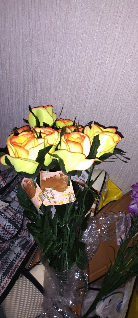 Фотография покупателя товара Цветы искусственные "Роза жёлто-красная" 53 см d-5 см, микс - Фото 2