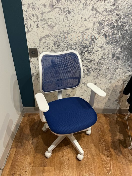 Фотография покупателя товара Кресло «Бюрократ» CH-797AXSN, с подлокотниками, на колёсиках, сетка, цвет чёрный 26 - 28 - Фото 2