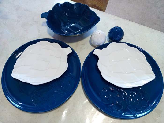 Фотография покупателя товара Тарелка керамическая «Артишоки», синяя, 27 см, цвет синий - Фото 1
