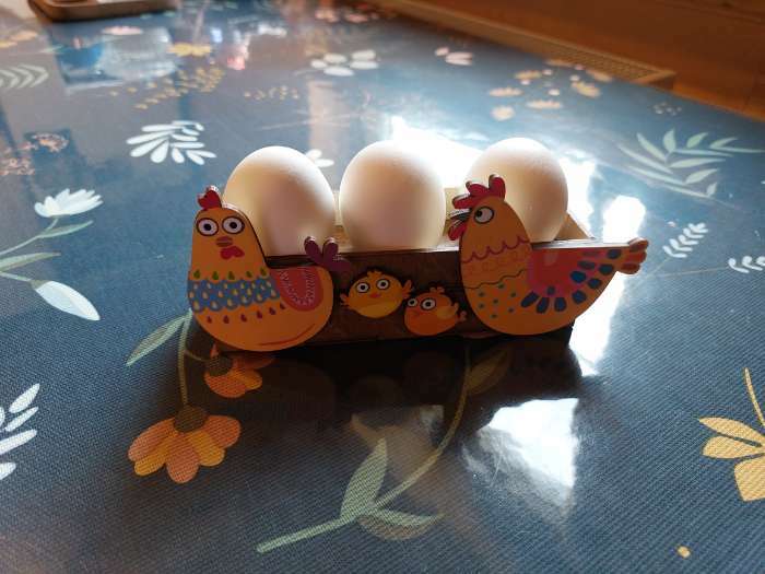 Фотография покупателя товара Подставка для 3 яиц "Курицы", фанера - Фото 3