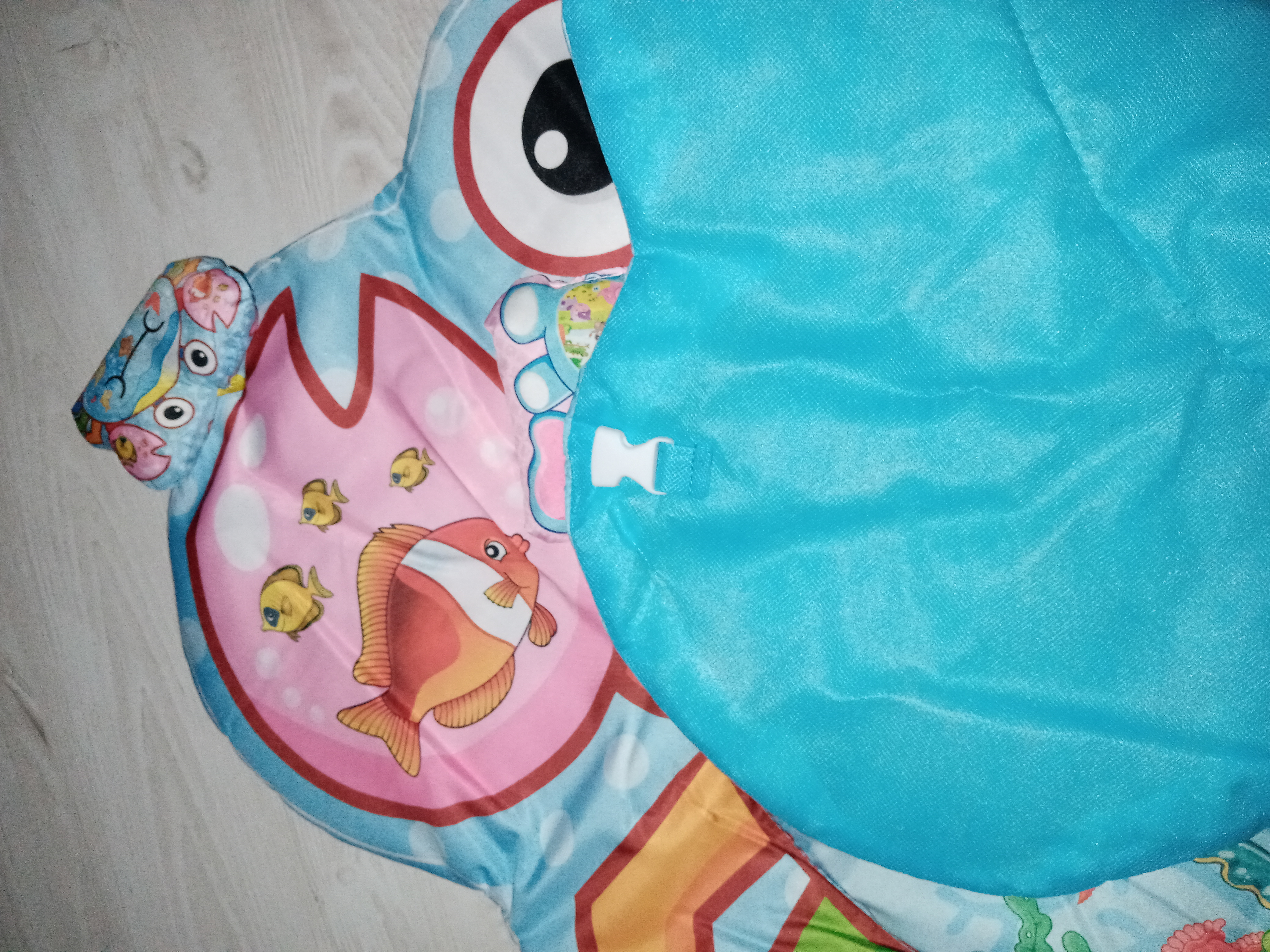 Фотография покупателя товара Развивающий коврик детский «Морские приключения», 2 игрушки - Фото 3