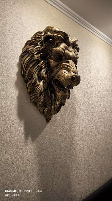 Фотография покупателя товара Подвесной декор "Голова льва" золото, 23х35х52см - Фото 2