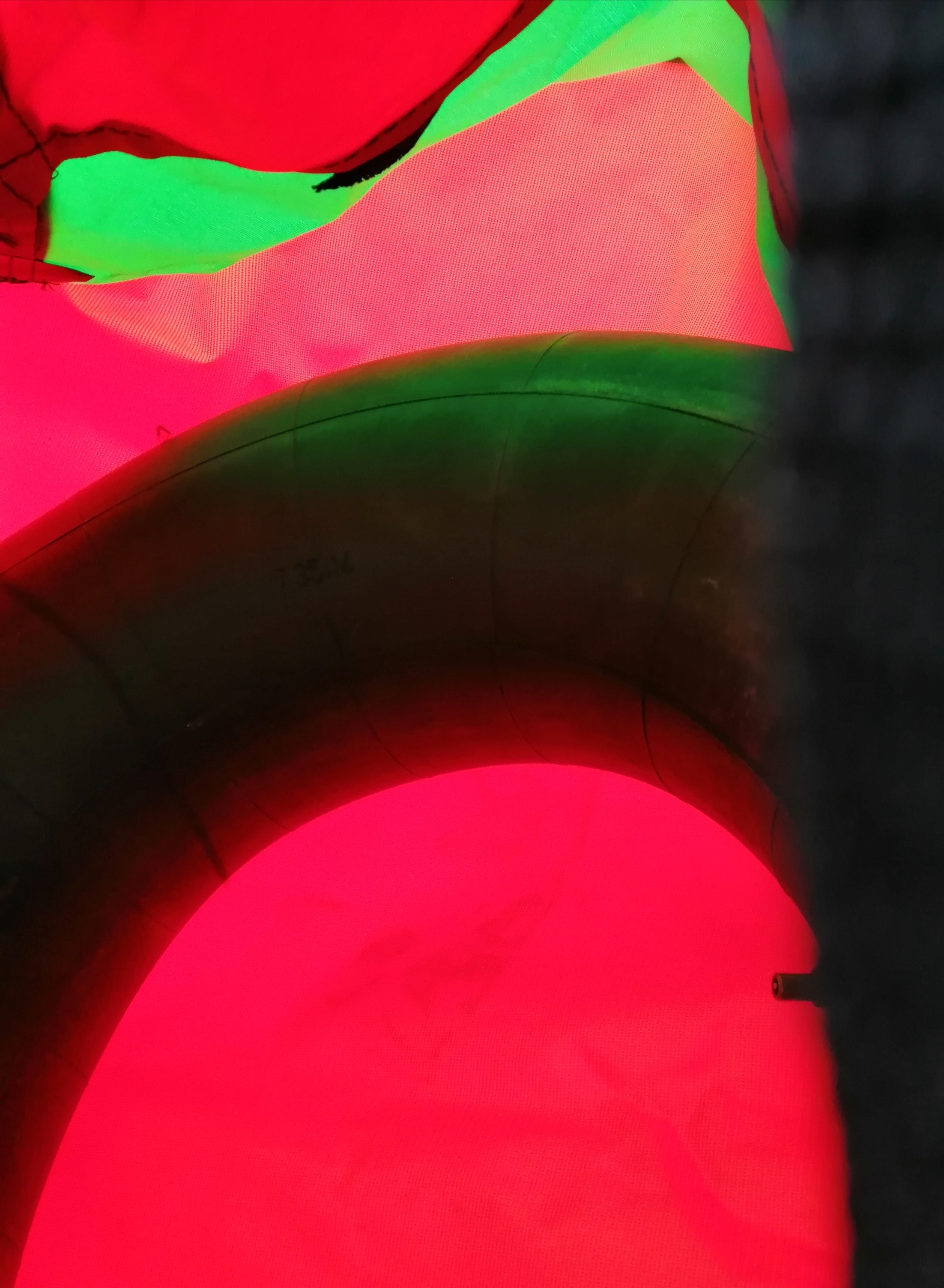 Фотография покупателя товара Тюбинг-ватрушка «Овал», размер чехла 95 х 125 см, тент/оксфорд, цвета микс - Фото 21