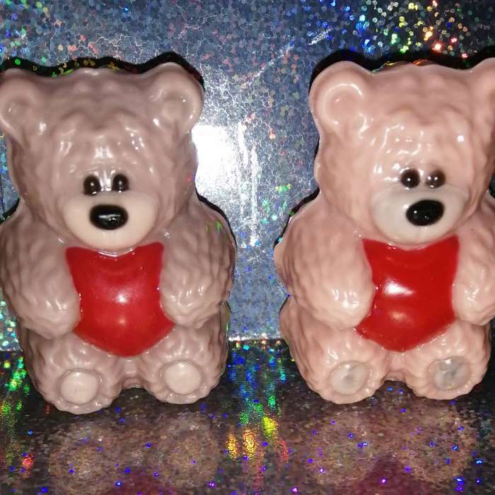 Фотография покупателя товара Пластиковая форма 3D "Медвежонок Тедди сидит с сердечком в обнимку" (набор 2 детали) - Фото 3