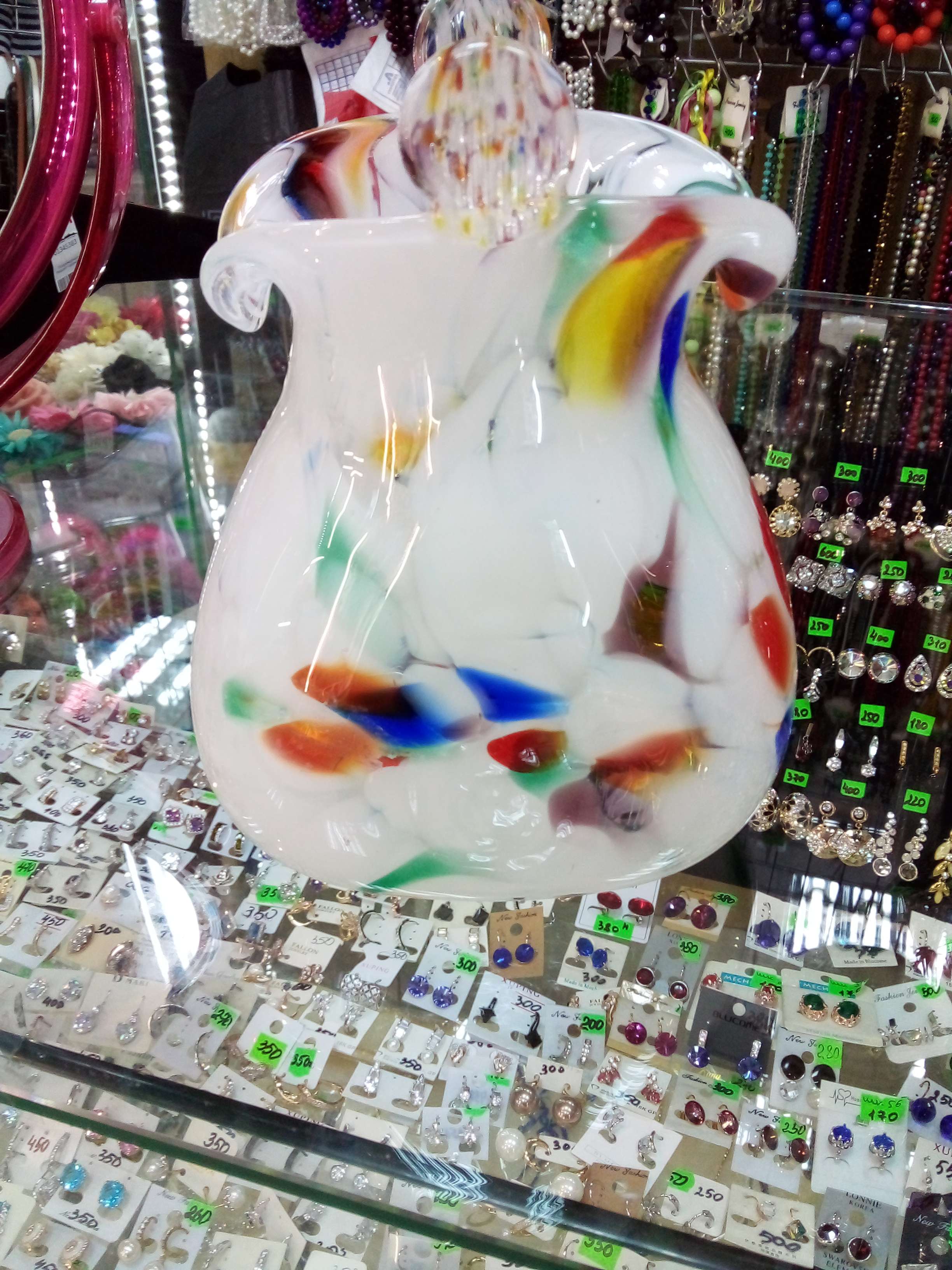 Фотография покупателя товара Ваза "Кошелёк" разноцветный, (в стеклокрошку) 16см
