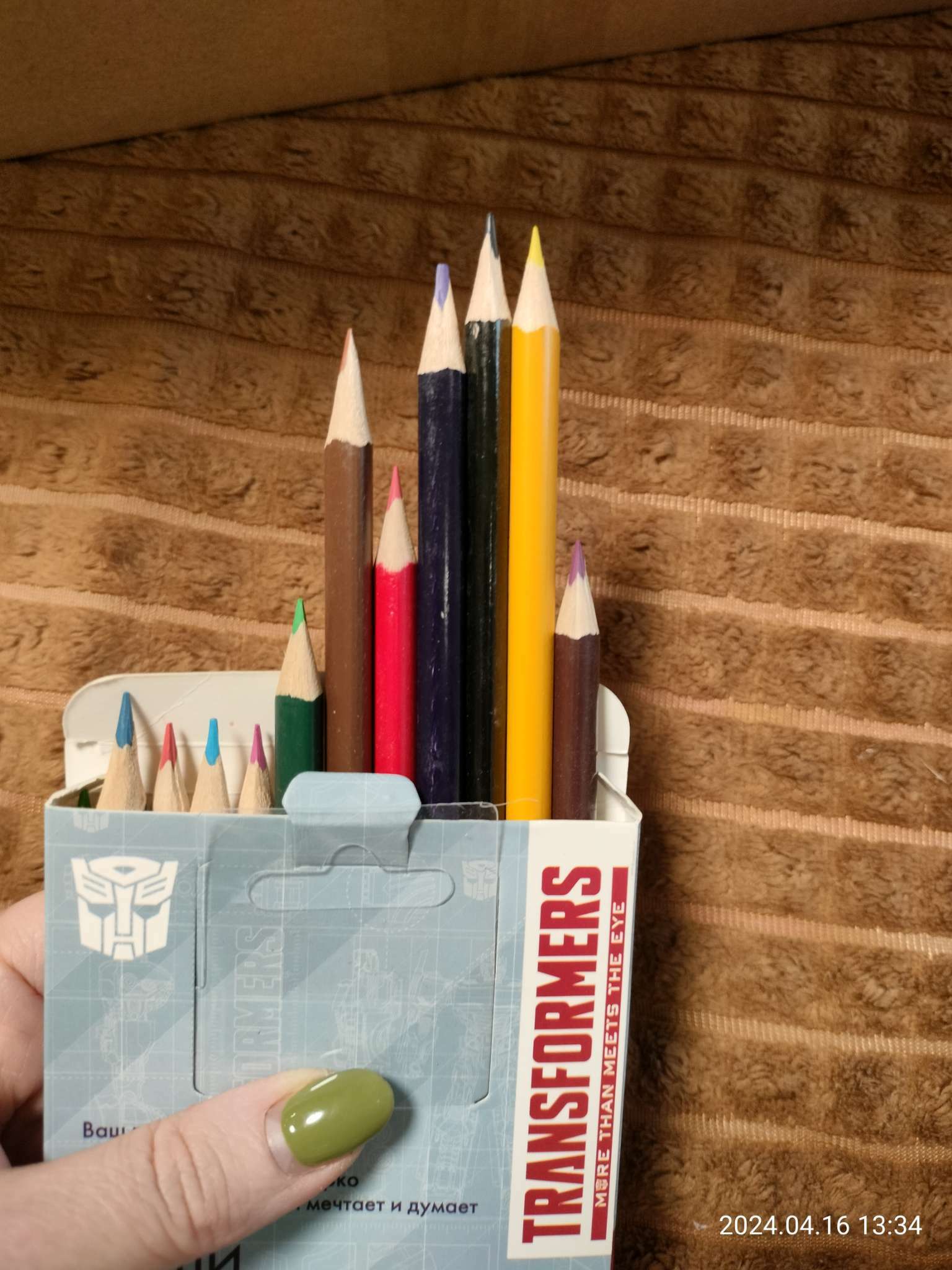 Фотография покупателя товара Цветные карандаши, 12 цветов, трехгранные, Трансформеры - Фото 3