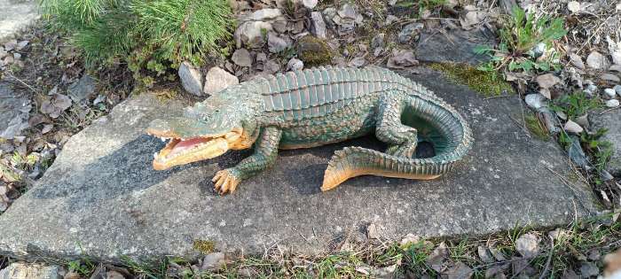 Фотография покупателя товара Садовая фигура "Крокодил" 28х50х20см - Фото 2
