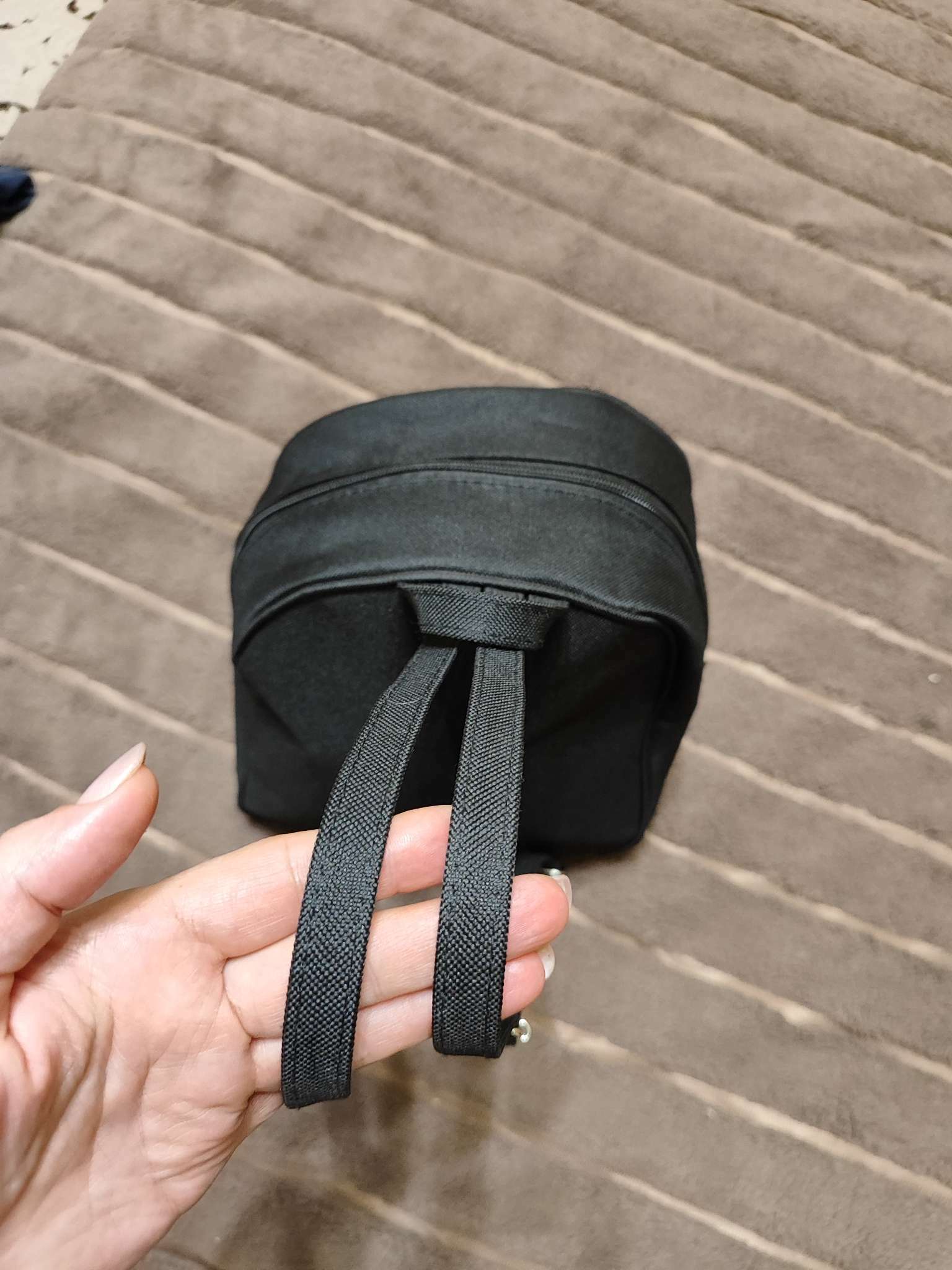 Фотография покупателя товара Рюкзак школьный текстильный c карманом «Машинка», светоотражающие элементы, 27×23×10 см - Фото 1