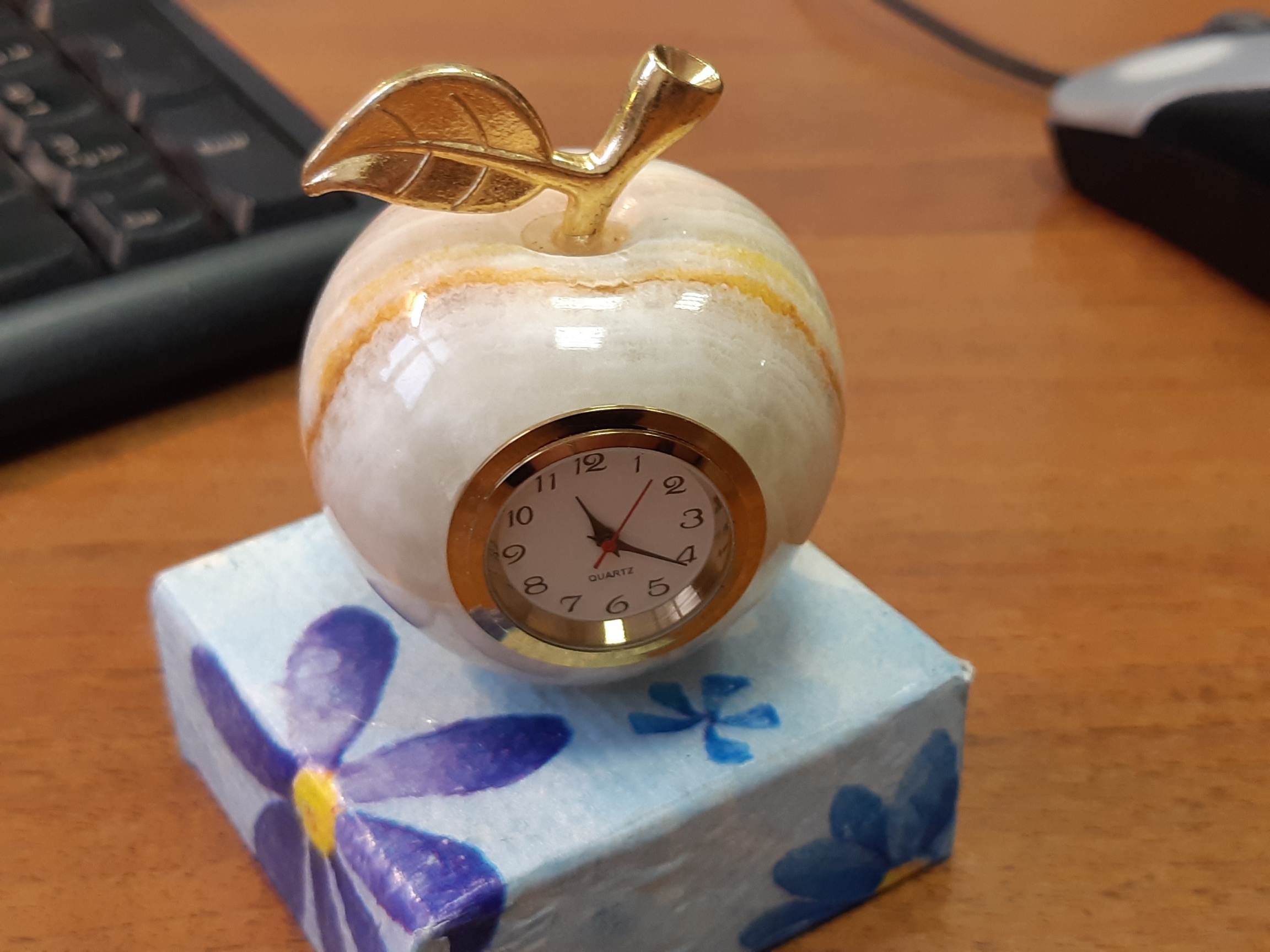 Фотография покупателя товара Часы «Яблоко», D=2 см, оникс - Фото 1