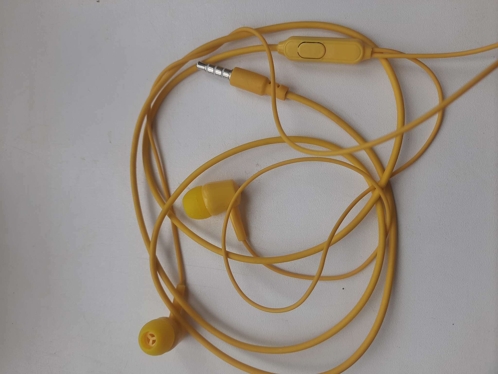 Фотография покупателя товара Наушники Exployd EX-HP-1371, вакуумные, микрофон, 102 дБ, 32 Ом, 3.5 мм, 1.2 м, желтые - Фото 1